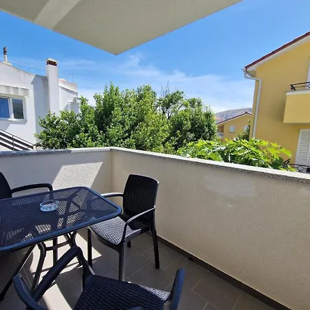 Apartman In Mit Eigenem Balkon Baška